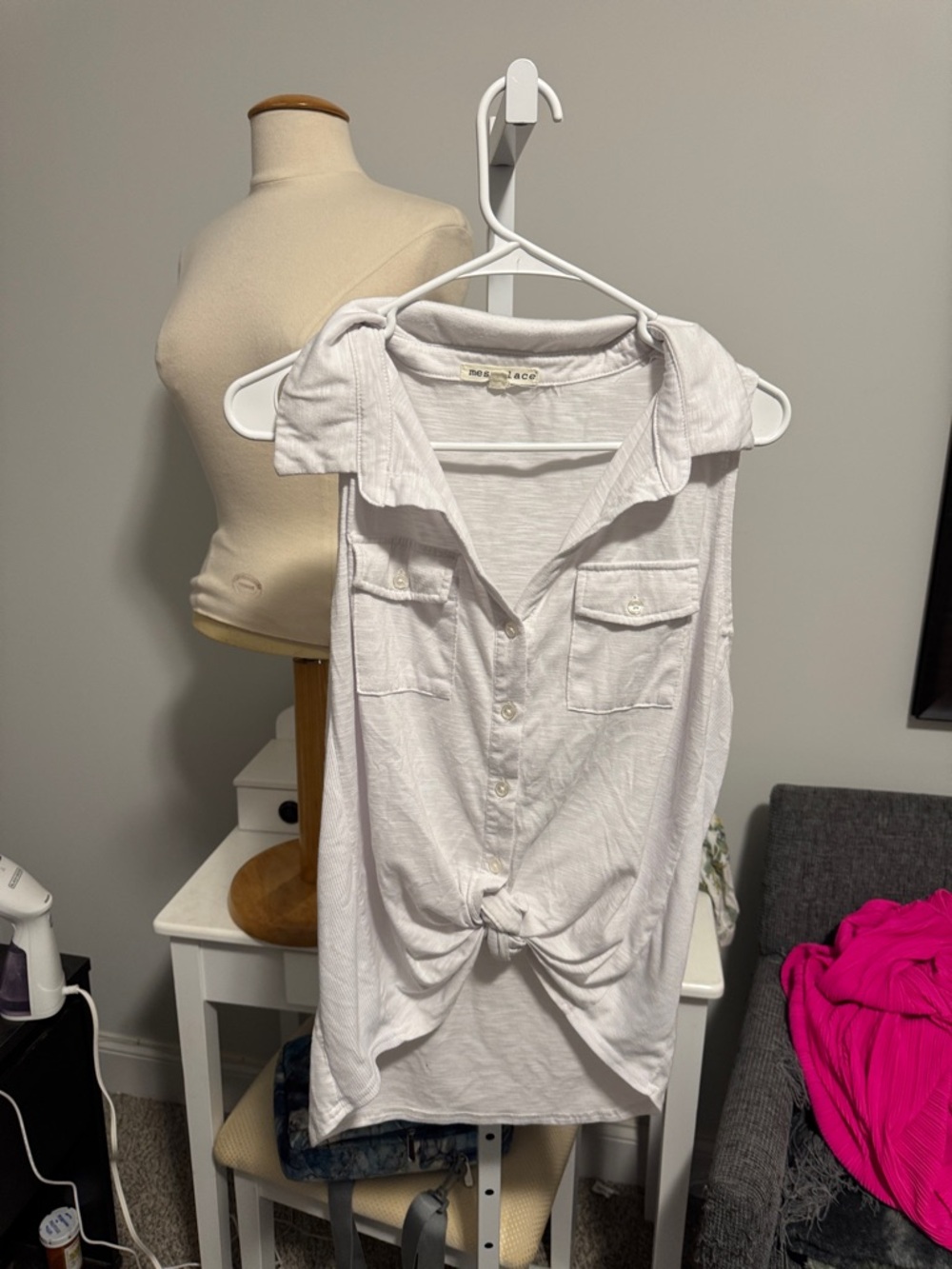 Mesh and laceWhite Sleeveless Knot-Front Tank